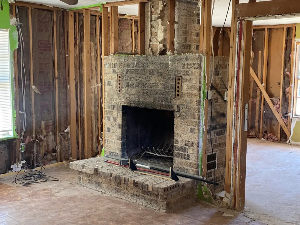 1415 Mountain Street Coleman, TX 76834