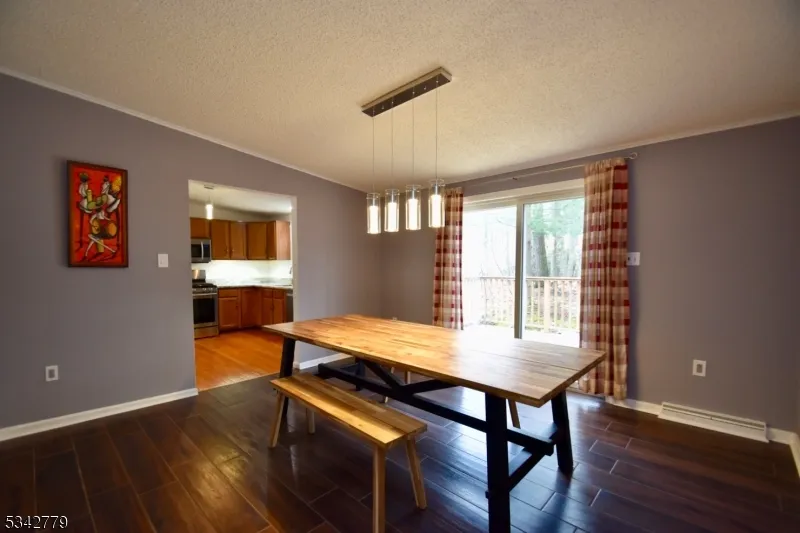 38 Notch Rd Jefferson, NJ 07438