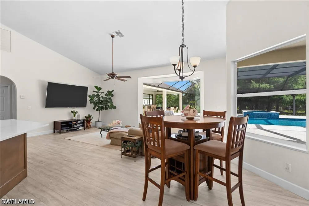 Livingston Woods Lane Naples, FL 34109