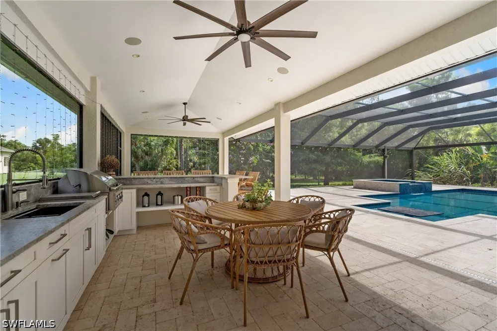 Livingston Woods Lane Naples, FL 34109