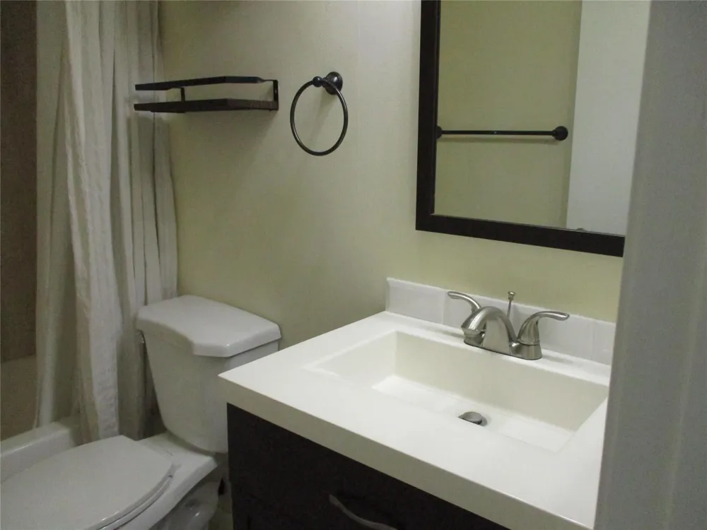 22053 PALMS WAY #203 Boca Raton, FL 33433