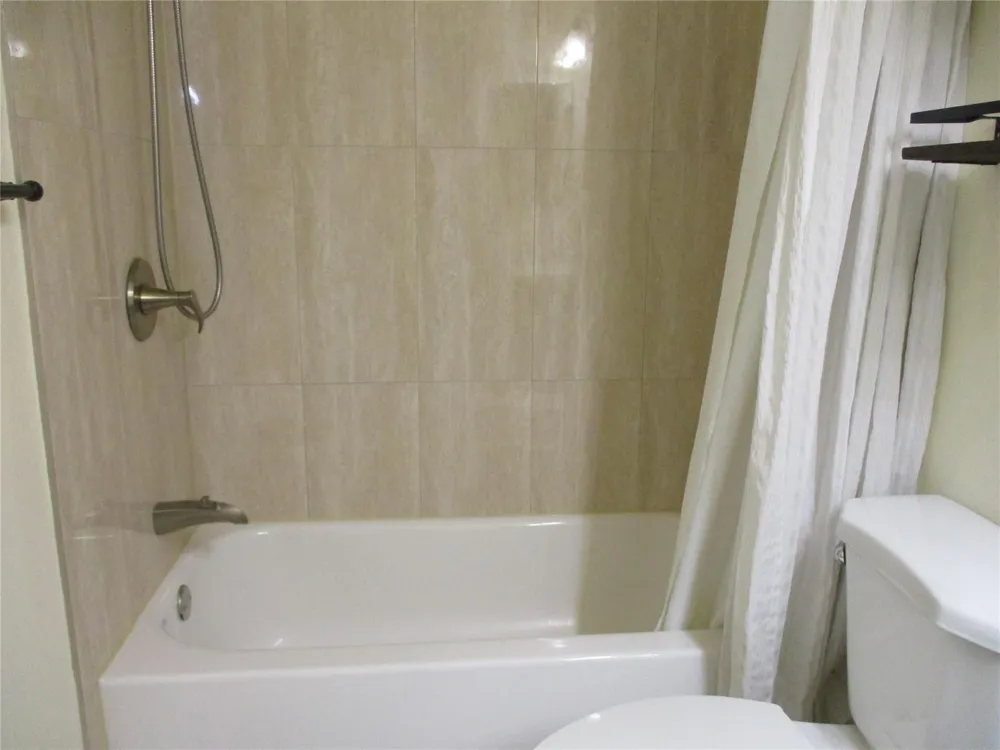22053 PALMS WAY #203 Boca Raton, FL 33433