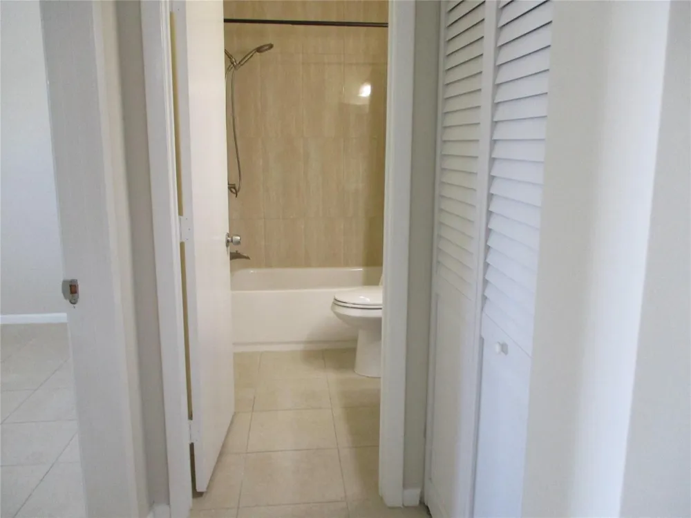 22053 PALMS WAY #203 Boca Raton, FL 33433