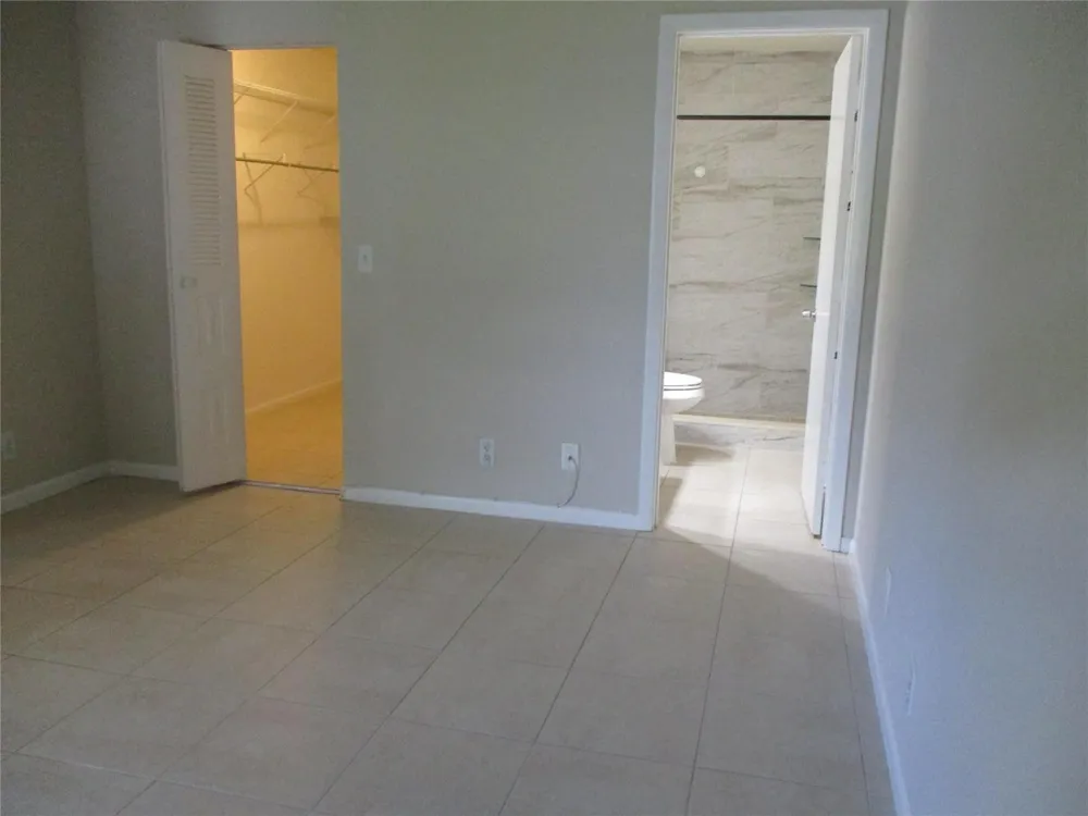 22053 PALMS WAY #203 Boca Raton, FL 33433