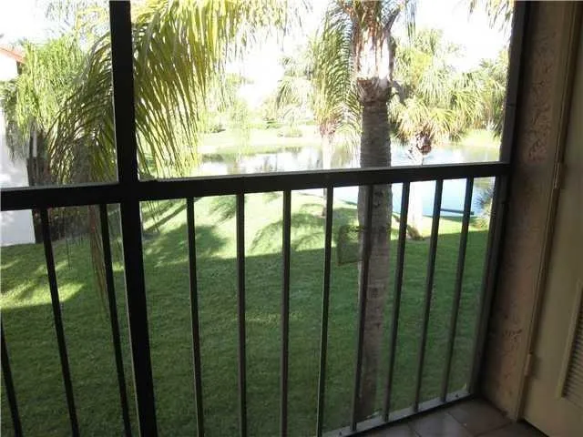 22053 PALMS WAY #203 Boca Raton, FL 33433