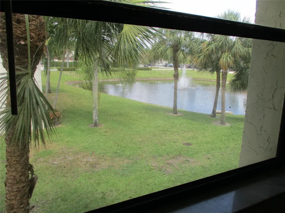 22053 PALMS WAY #203 Boca Raton, FL 33433