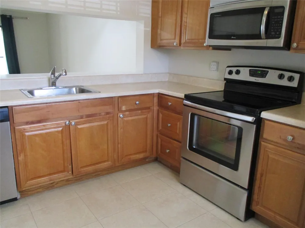 22053 PALMS WAY #203 Boca Raton, FL 33433