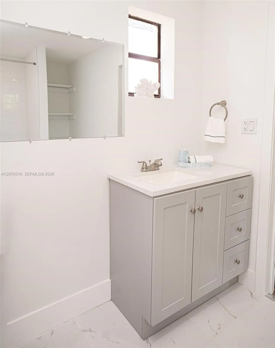 20720 NW 34 Avenue #2 Miami Gardens, FL 33056