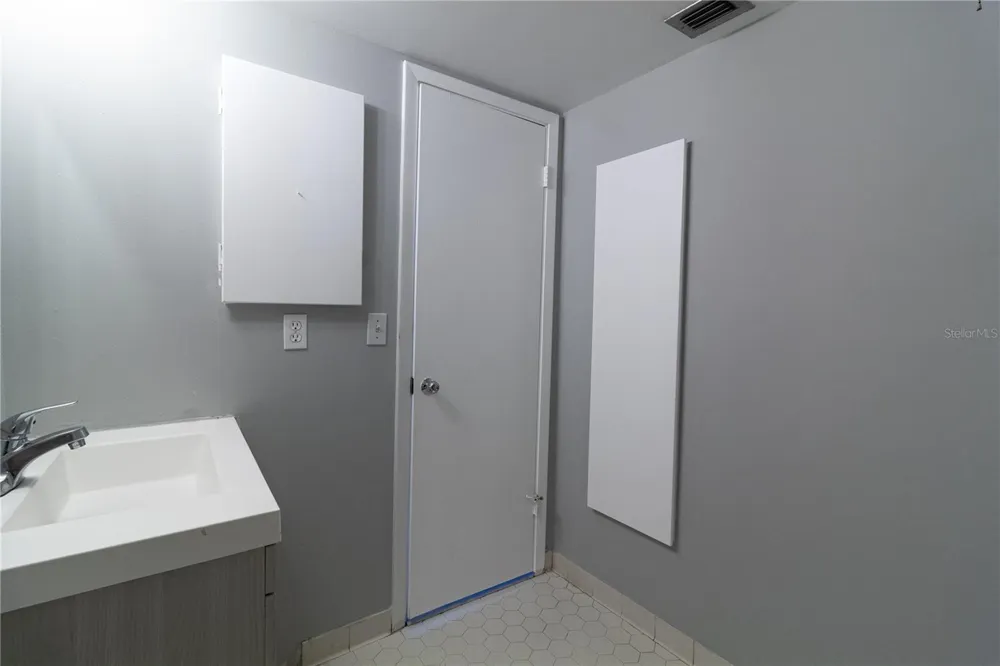 1500 PRESIDENTIAL WAY #401 West Palm Beach, FL 33401