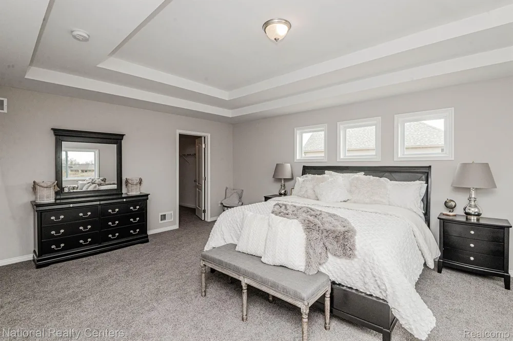 8005 Birkdale Court Independence Charter Township, MI 48348