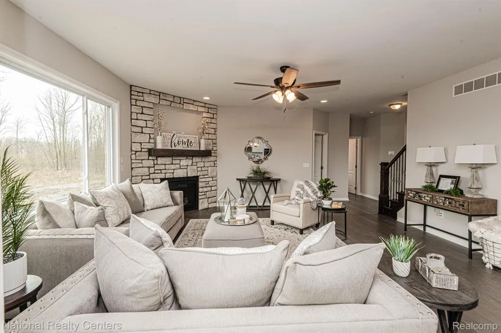 8005 Birkdale Court Independence Charter Township, MI 48348