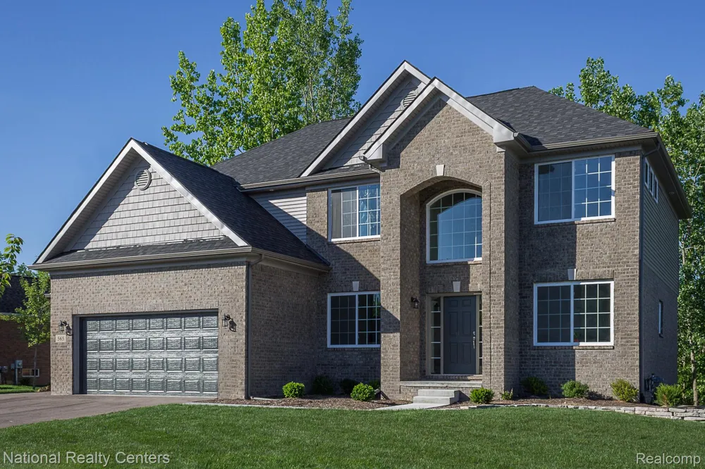 8005 Birkdale Court Independence Charter Township, MI 48348
