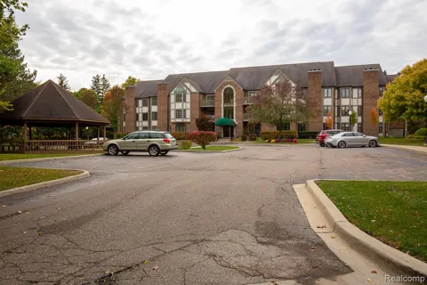 789 Deer Court