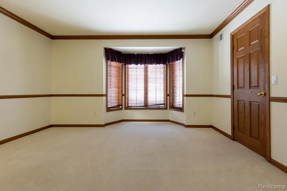 789 Deer Court Plymouth City, MI 48170