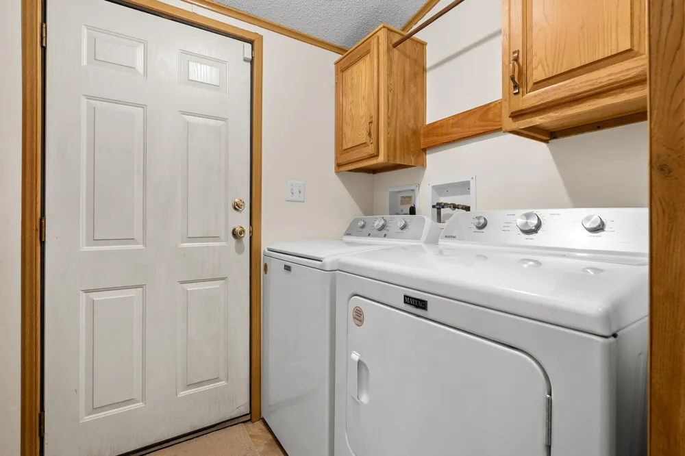 65383 48th Avenue Hartford Township, MI 49057