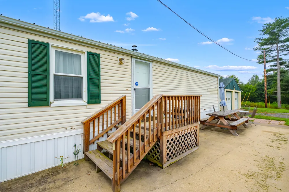 65383 48th Avenue Hartford Township, MI 49057