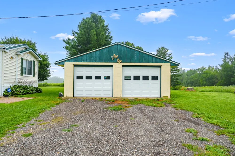65383 48th Avenue Hartford Township, MI 49057