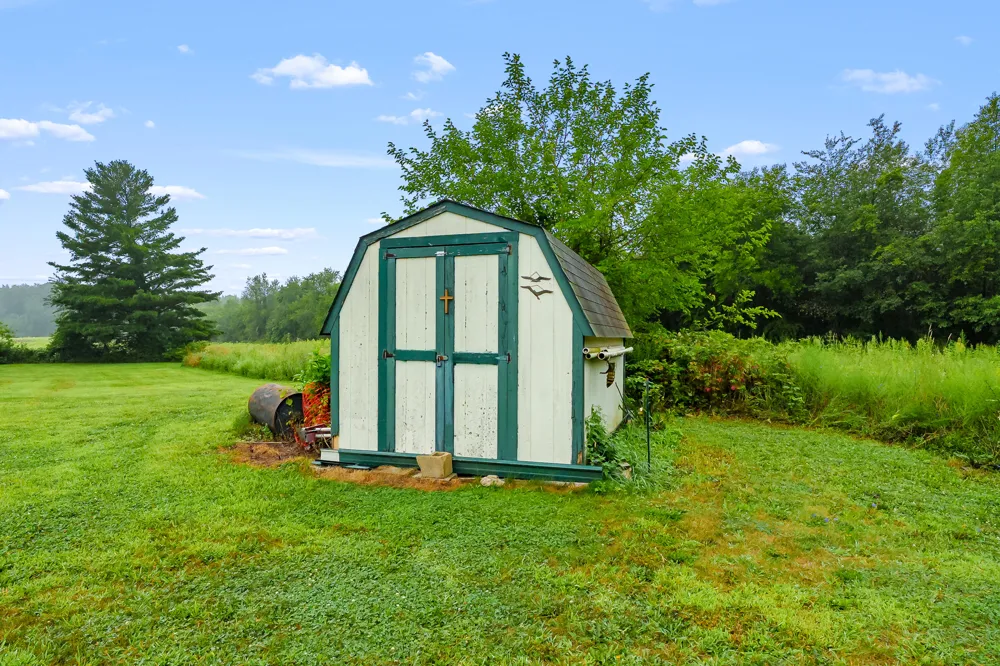 65383 48th Avenue Hartford Township, MI 49057