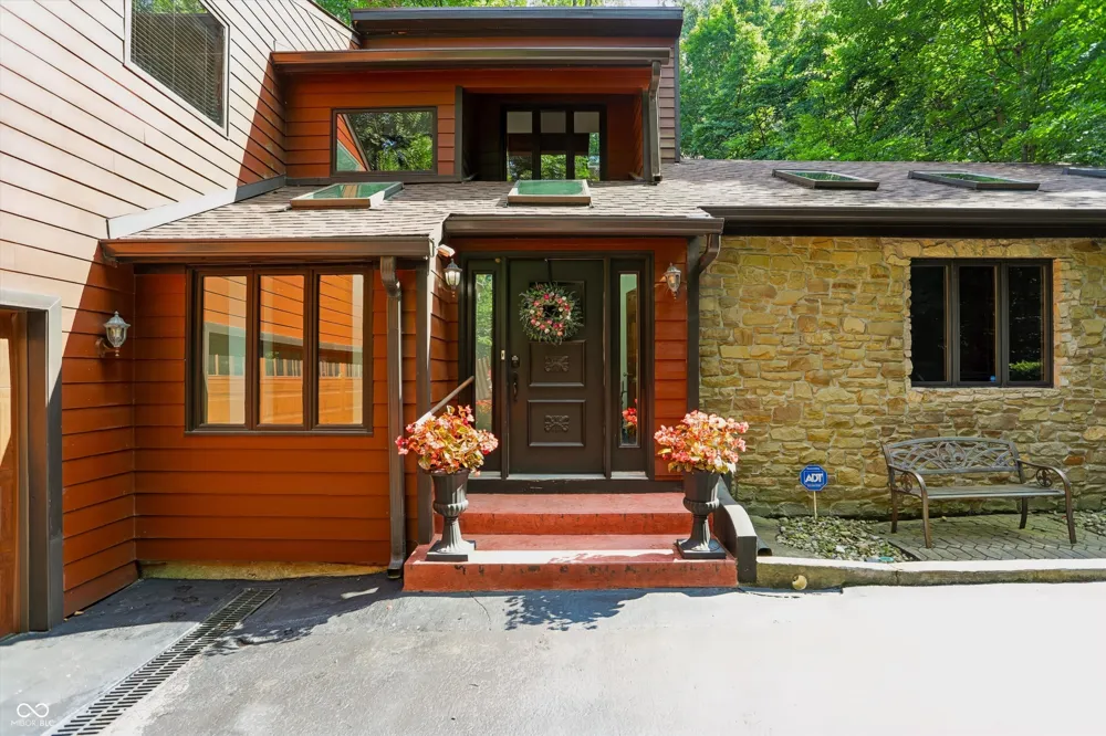 12399 Cedarwood Drive Mooresville, IN 46158