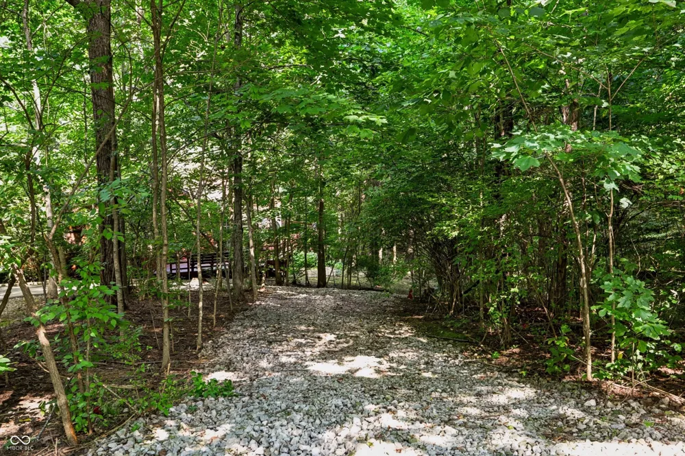 12399 Cedarwood Drive Mooresville, IN 46158