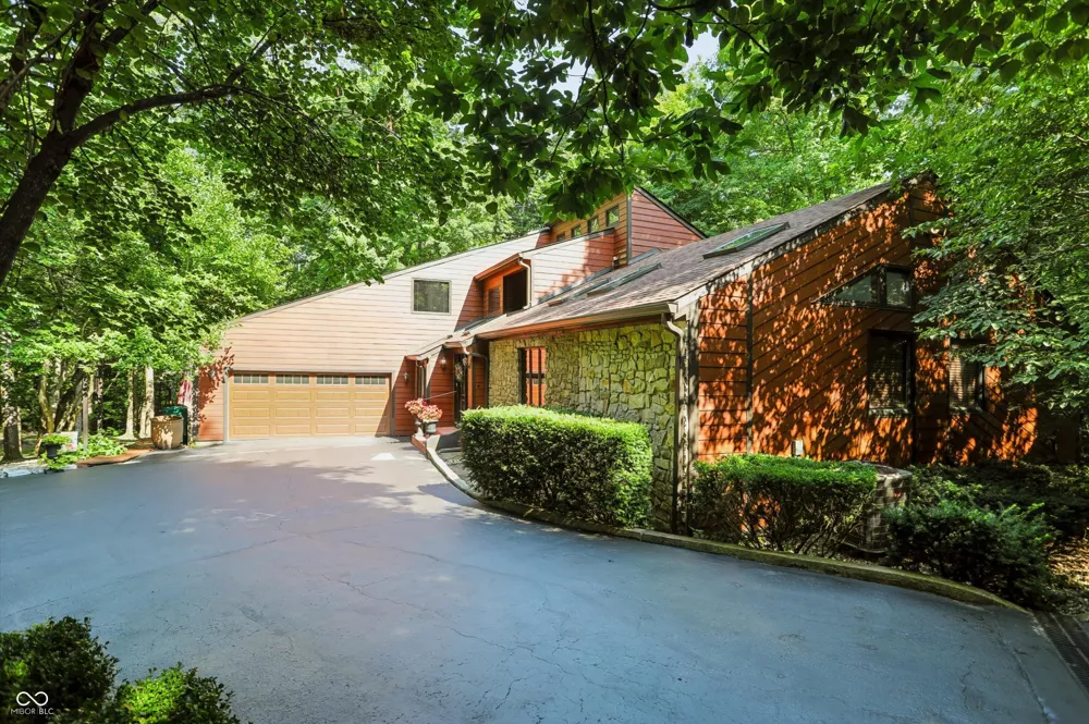12399 Cedarwood Drive Mooresville, IN 46158
