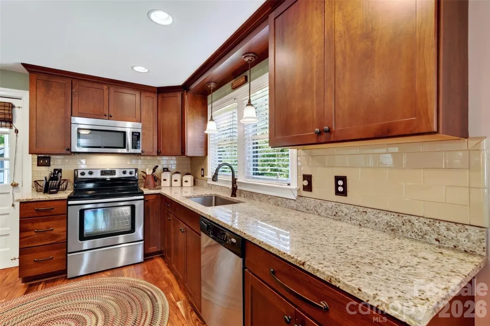 206 Kerlee Heights Road Black Mountain, NC 28711