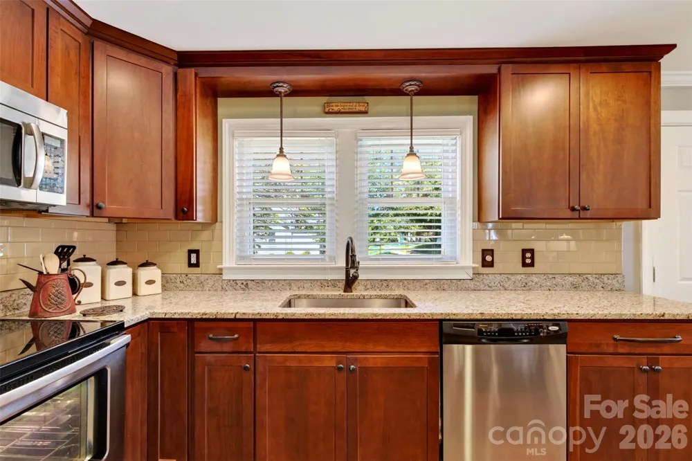206 Kerlee Heights Road Black Mountain, NC 28711