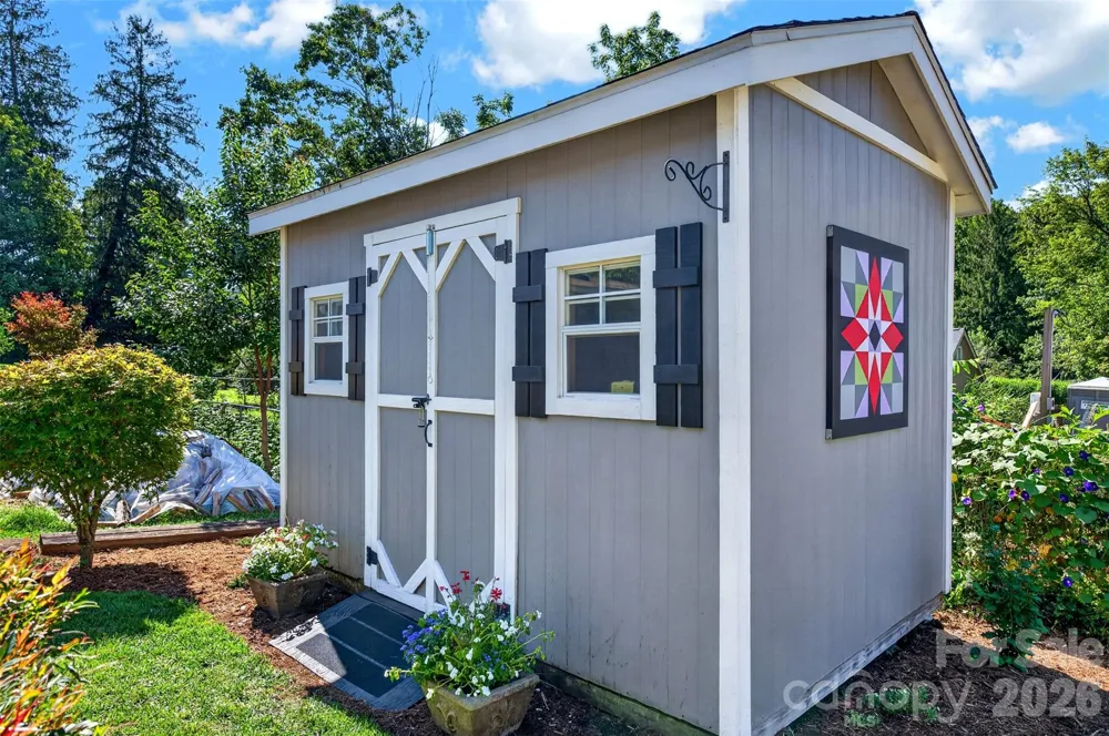 206 Kerlee Heights Road Black Mountain, NC 28711