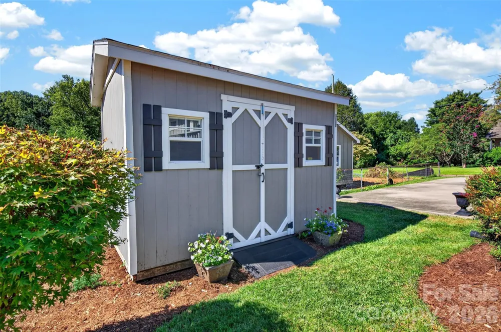 206 Kerlee Heights Road Black Mountain, NC 28711