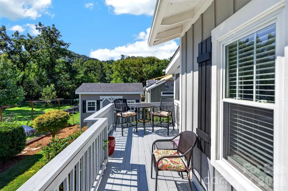 206 Kerlee Heights Road Black Mountain, NC 28711