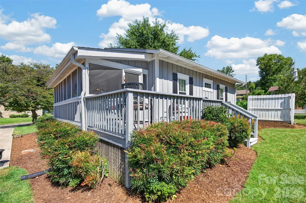 206 Kerlee Heights Road Black Mountain, NC 28711