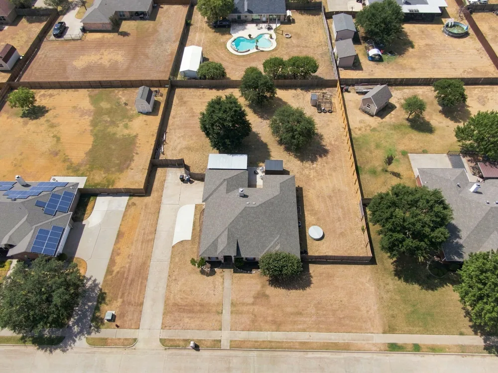 760 S Ridge Drive Midlothian, TX 76065
