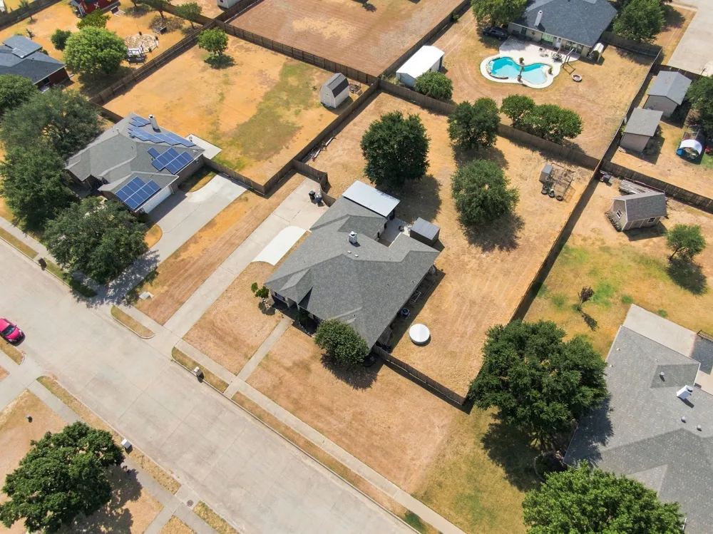 760 S Ridge Drive Midlothian, TX 76065