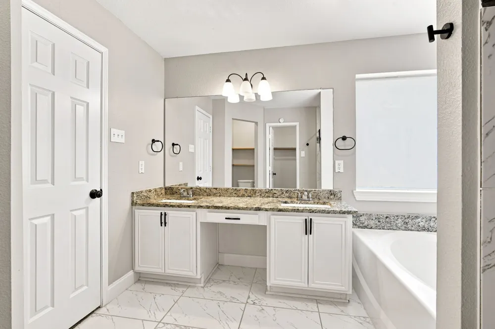 760 S Ridge Drive Midlothian, TX 76065