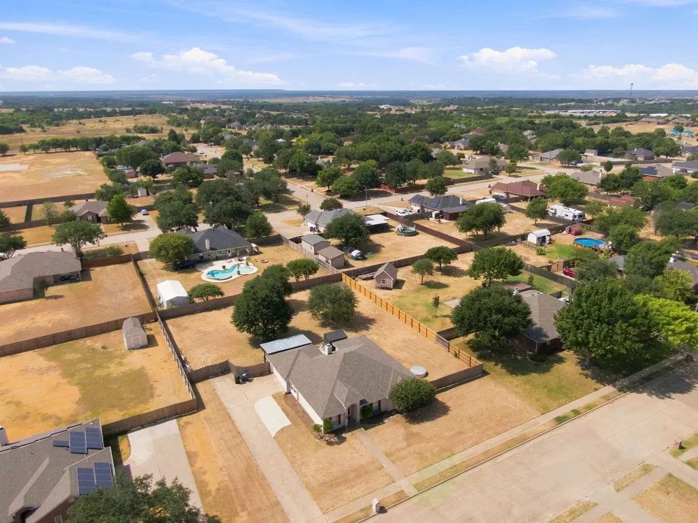 760 S Ridge Drive Midlothian, TX 76065