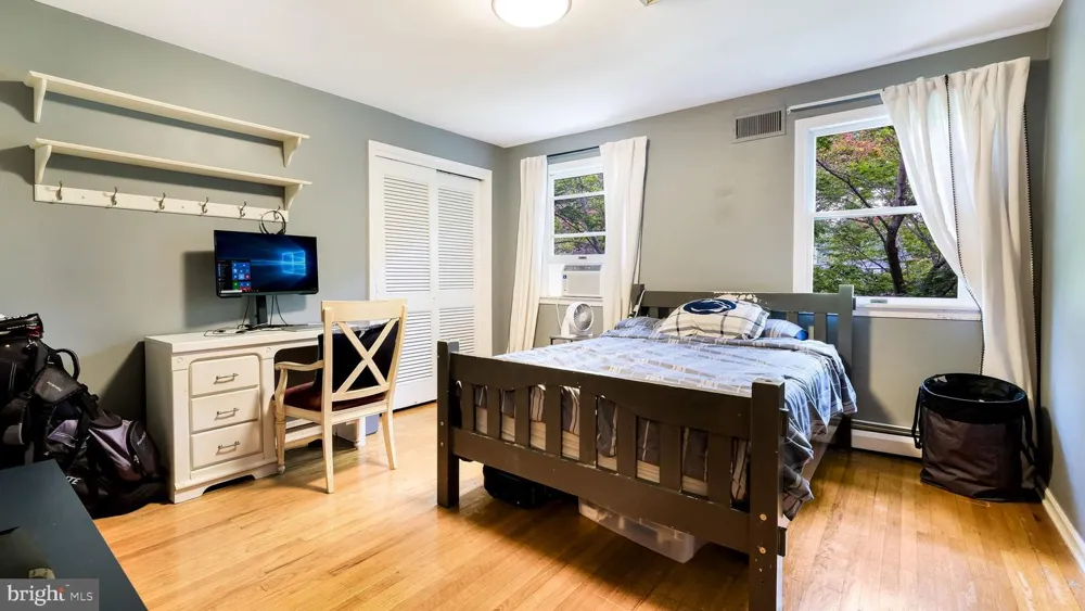 4 MENDENHALL DRIVE Glen Mills, PA 19342