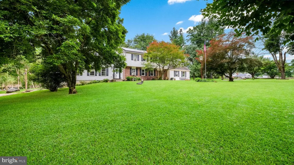 4 MENDENHALL DRIVE Glen Mills, PA 19342