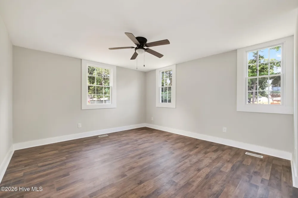 305 E Harnett Street Benson, NC 27504