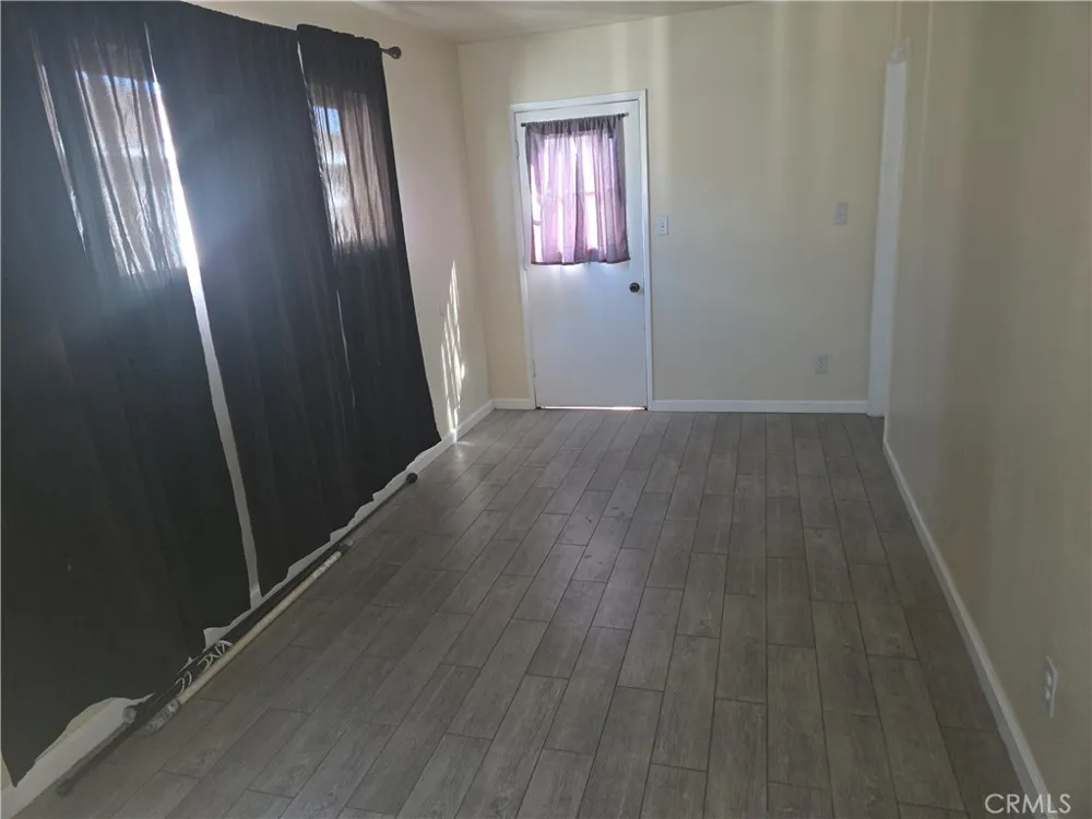 4910 NOBEL STREET Commerce, CA 90040