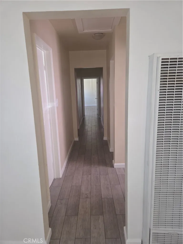 4910 NOBEL STREET Commerce, CA 90040