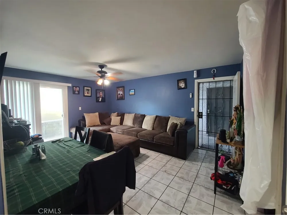 8847 Willis Avenue #D01 Panorama City, CA 91402