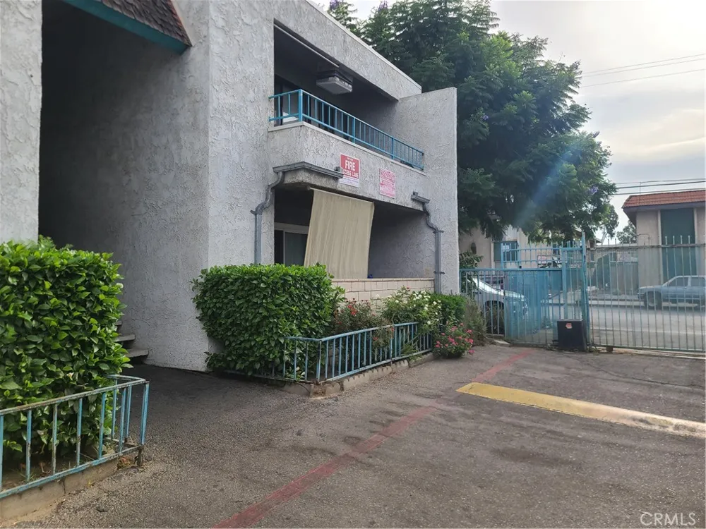 8847 Willis Avenue #D01 Panorama City, CA 91402