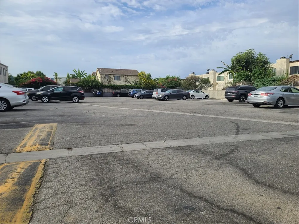 8847 Willis Avenue #D01 Panorama City, CA 91402