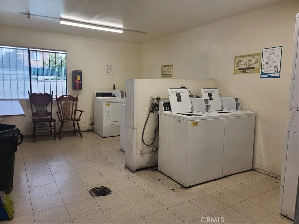 8847 Willis Avenue #D01 Panorama City, CA 91402