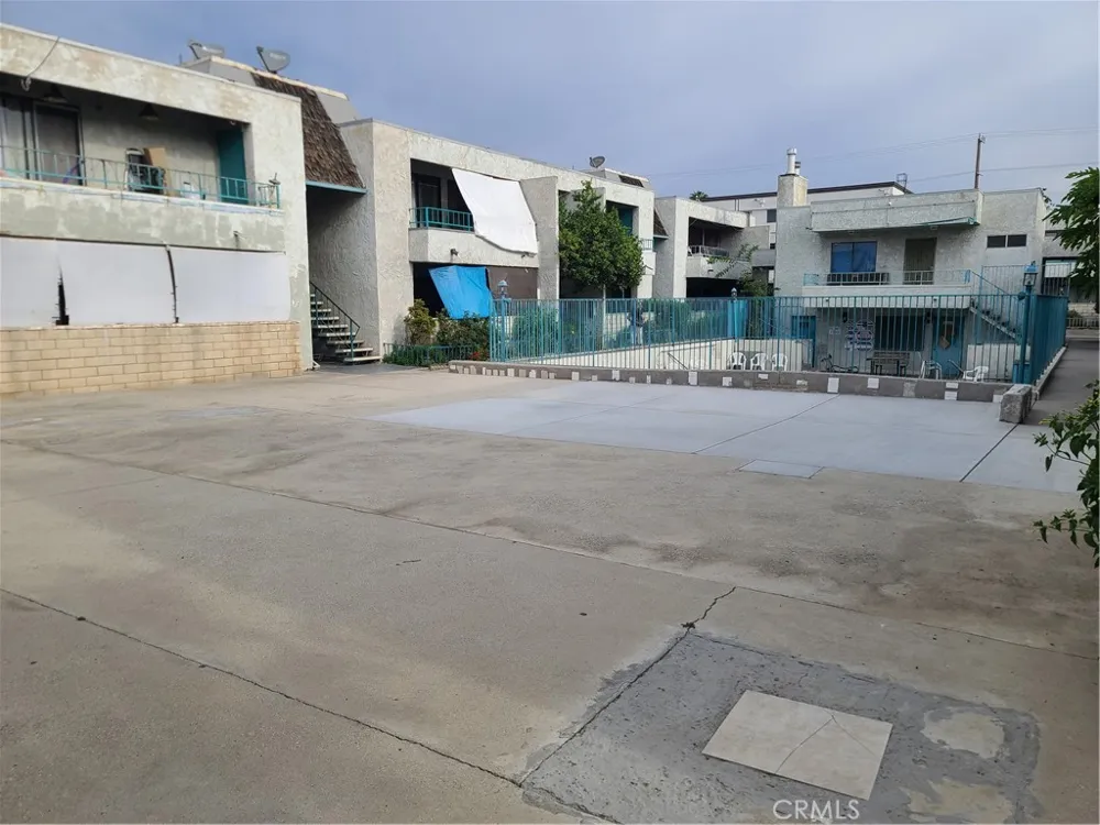 8847 Willis Avenue #D01 Panorama City, CA 91402
