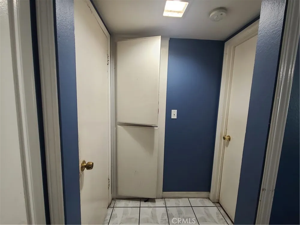 8847 Willis Avenue #D01 Panorama City, CA 91402
