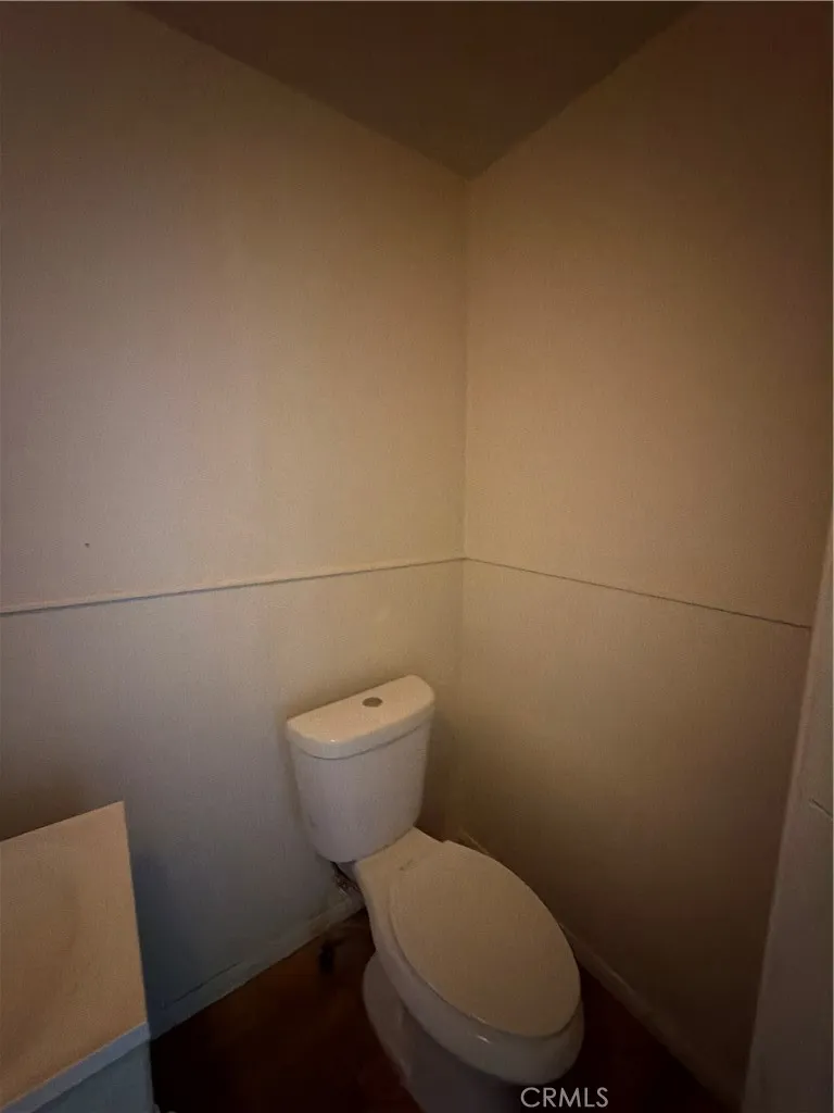 114 Lewis Lake Elsinore, CA 92530