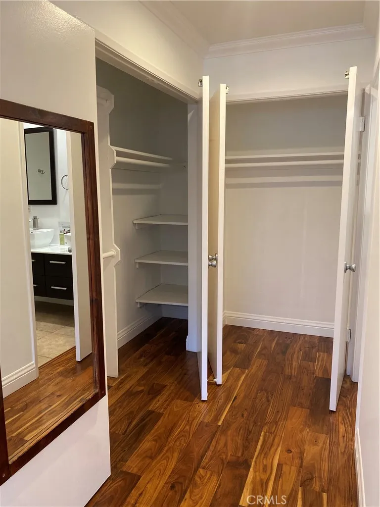 355 S Madison Pasadena, CA 91101