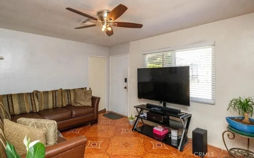 16637 Forrest Victorville, CA 92395