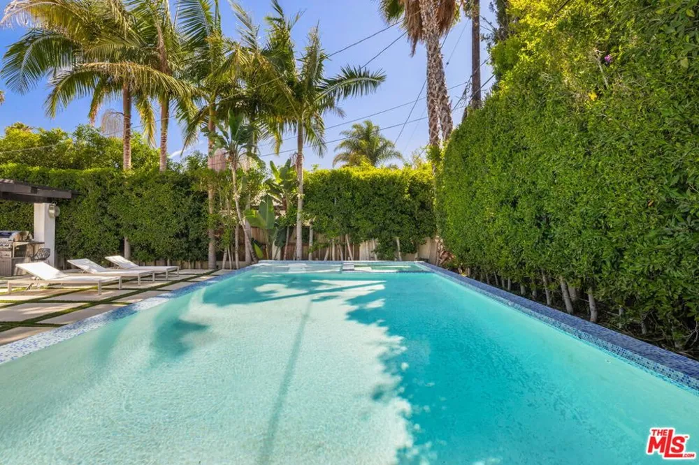 631 Fuller Avenue Los Angeles, CA 90036